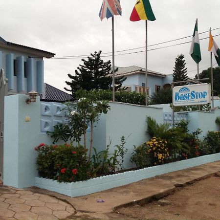 Basestop Lodge Accra Kültér fotó